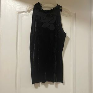 Black turtle neck size: L